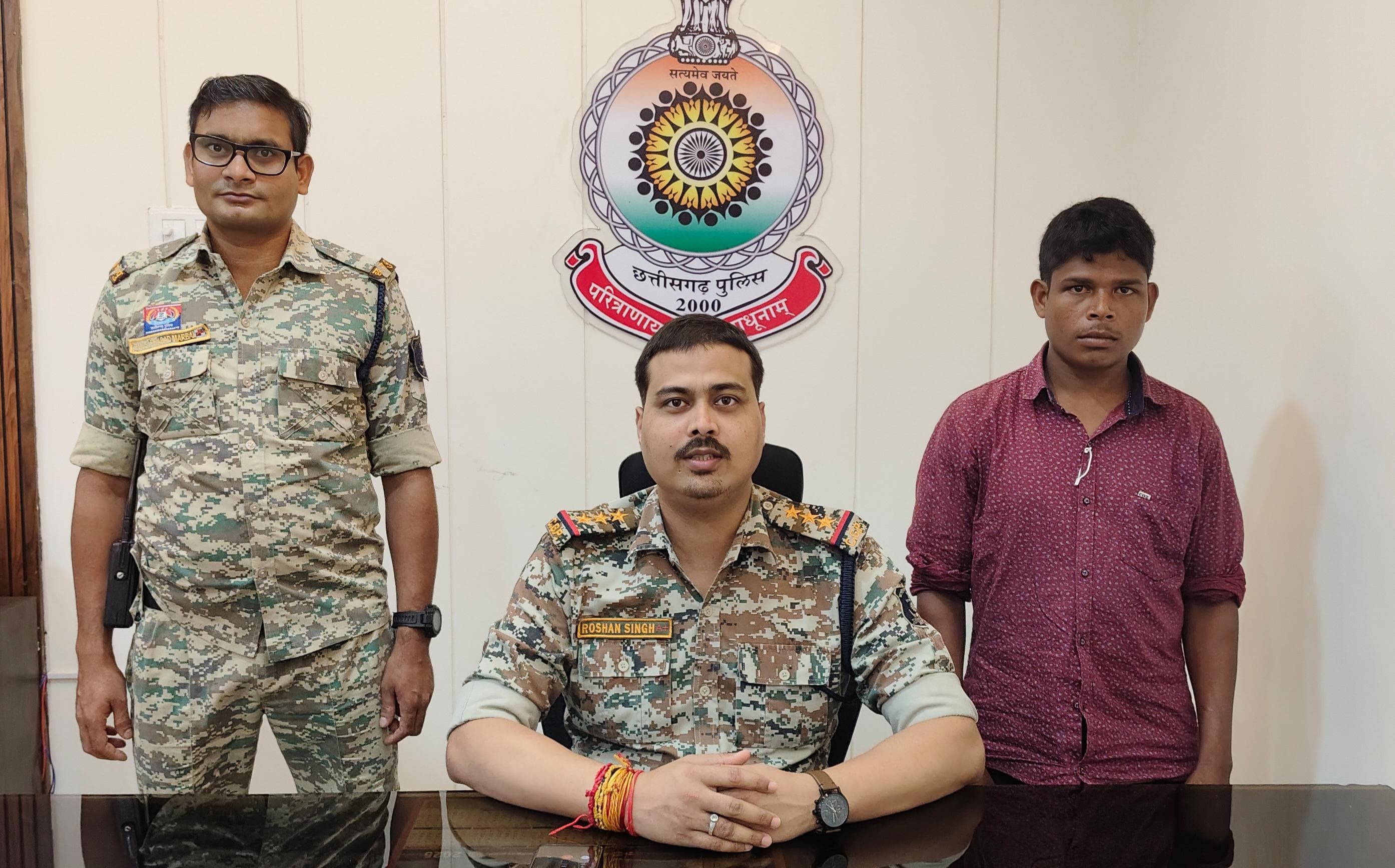 सुकमा: पामेड़ एरिया कमेटी के सक्रिय नक्सली को पुलिस ने किया गिरफ्तार सुकमा: पामेड़ एरिया कमेटी के सक्रिय नक्सली को पुलिस ने किया गिरफ्तार