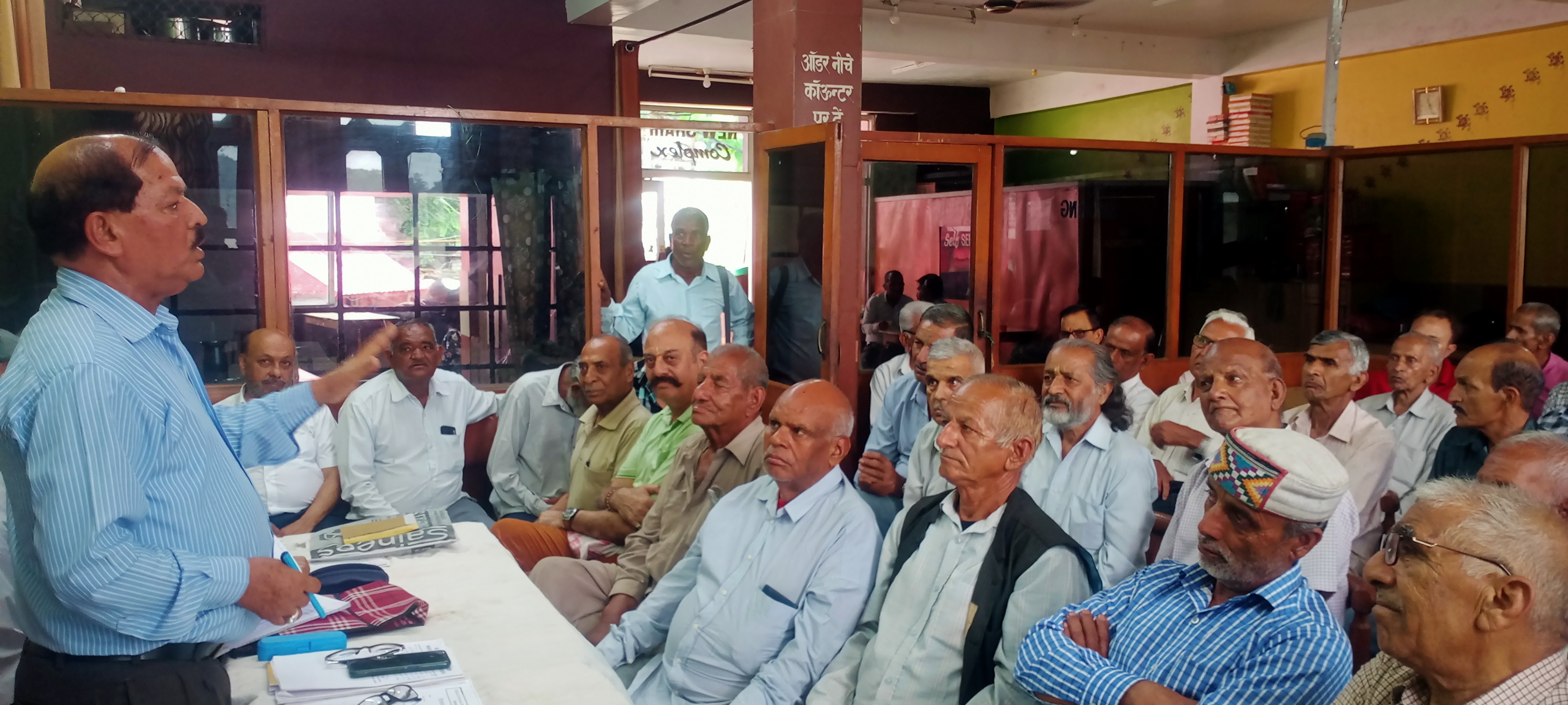 आपदा की घड़ी में बिजली बोर्ड पेंशनर सिरमौर देंगे अपनी पेंशन से अंशदान आपदा की घड़ी में बिजली बोर्ड पेंशनर सिरमौर देंगे अपनी पेंशन से अंशदान