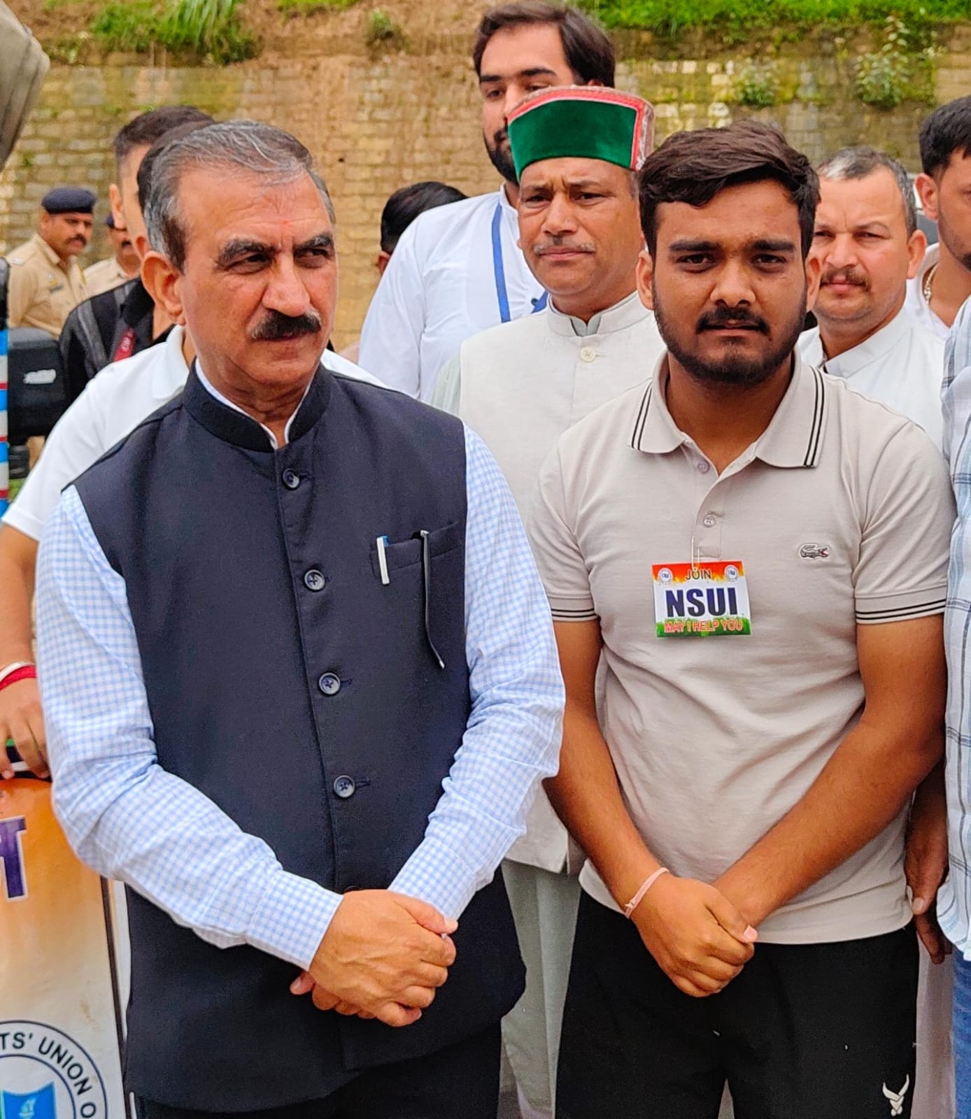 मुख्यमंत्री सुखविंद्र सिंह सुक्खू के साथ अनित जसवाल।