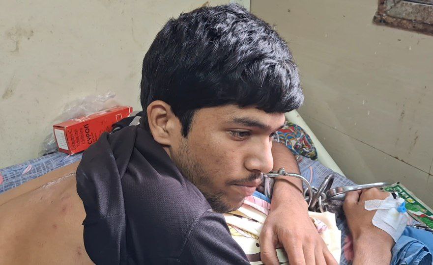 दमोह-कैदी को हर्पीस मारपीट की बात से जेलर का इंकार दमोह-कैदी को हर्पीस मारपीट की बात से जेलर का इंकार