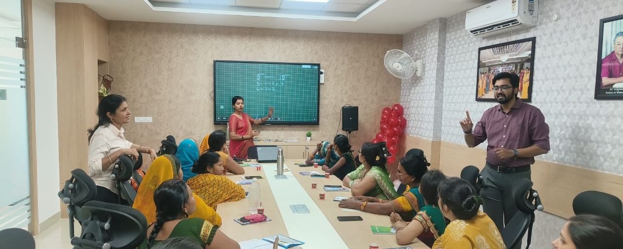 पशुपालन और दूध उत्पादन बढ़ाने के लिए सतत प्रोत्साहन दे रही योगी सरकार* पशुपालन और दूध उत्पादन बढ़ाने के लिए सतत प्रोत्साहन दे रही योगी सरकार*