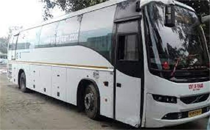 वॉल्वो बस