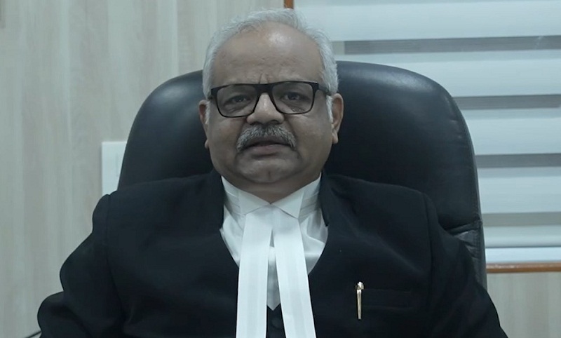 न्यायमूर्ति विवेक रुसिया (फाइल फोटो) न्यायमूर्ति विवेक रुसिया (फाइल फोटो)
