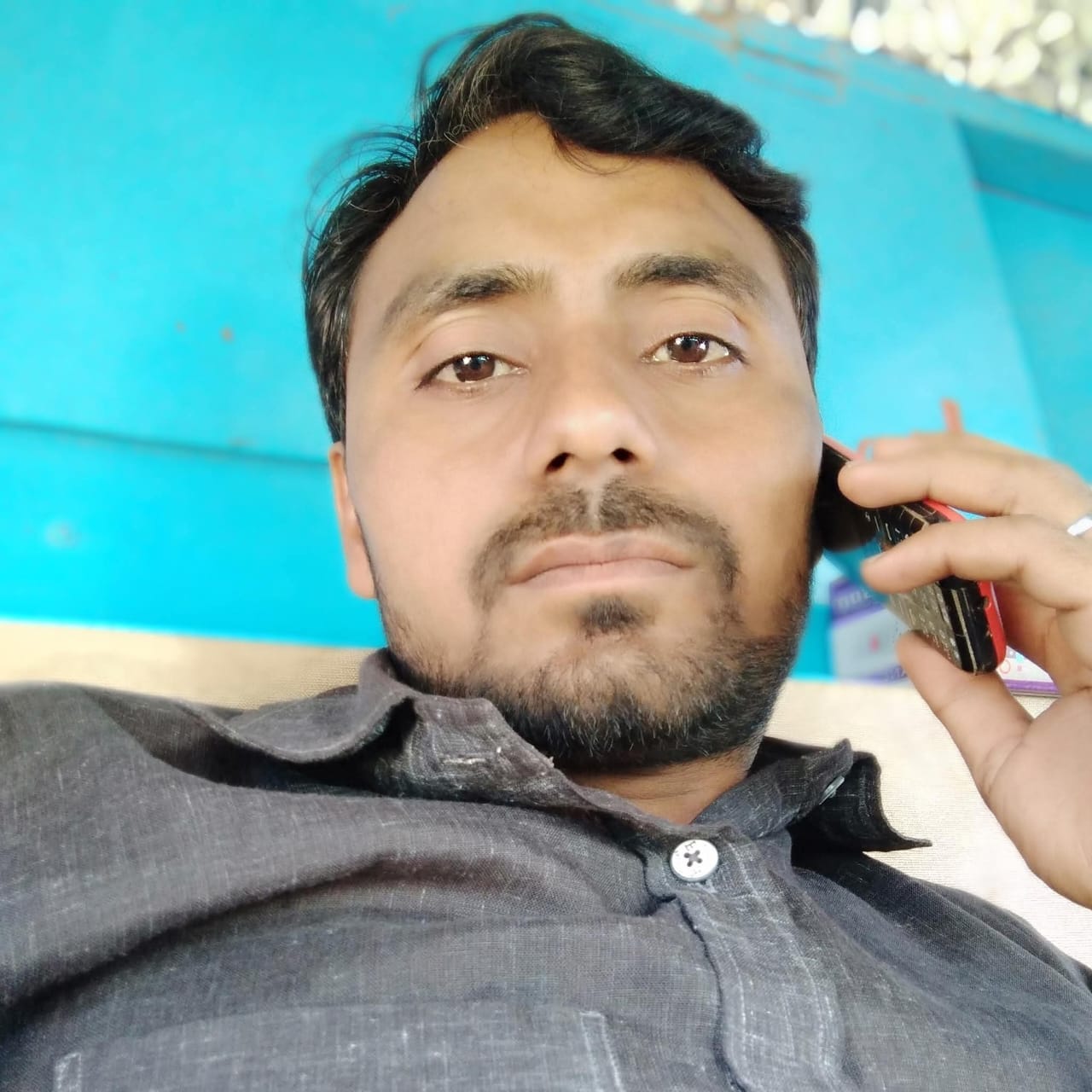 मृतक संतोष की फाइल फोटो मृतक संतोष की फाइल फोटो