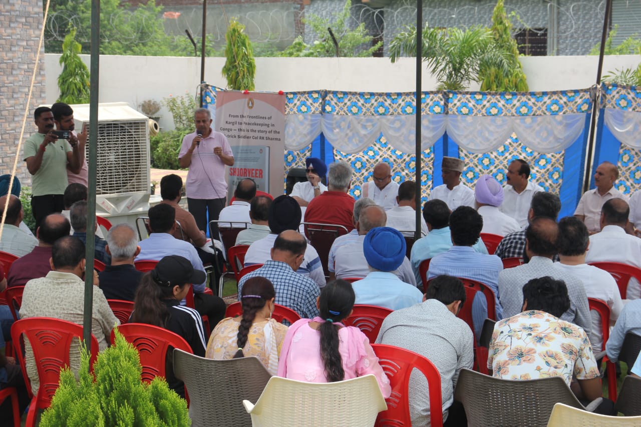 कर्नल आर.के. शर्मा का भूतपूर्व सैनिक विकास समिति द्वारा भव्य सम्मान समारोह