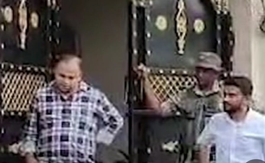 एसईसीएल ओपन कास्ट के मैनेजर के यहां आयकर विभाग का छापा एसईसीएल ओपन कास्ट के मैनेजर के यहां आयकर विभाग का छापा