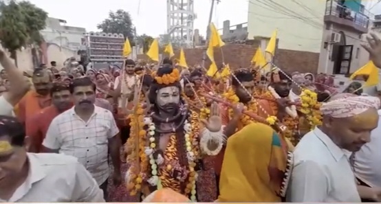 सावन के पहले सोमवार को अजमेर–पुष्कर में शिव भक्ति की गूंज, सहस्त्रधाराओं से गूंजे मंदिर सावन के पहले सोमवार को अजमेर–पुष्कर में शिव भक्ति की गूंज, सहस्त्रधाराओं से गूंजे मंदिर