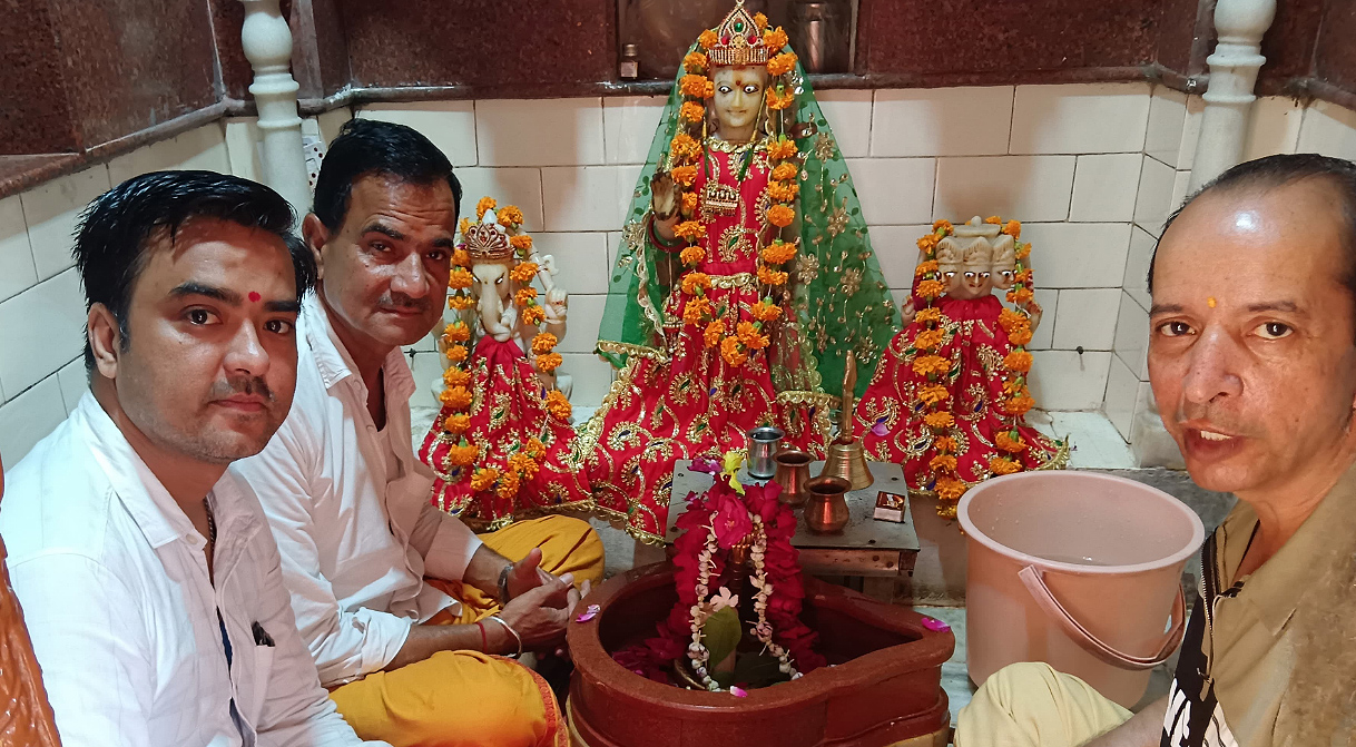 प्रदेश की खुशहाली के लिए देवस्थान विभाग ने कराया रुद्राभिषेक प्रदेश की खुशहाली के लिए देवस्थान विभाग ने कराया रुद्राभिषेक