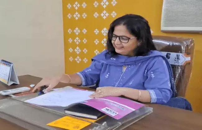 महिला एवं बाल विकास अधिकारी शालू यादव महिला एवं बाल विकास अधिकारी शालू यादव