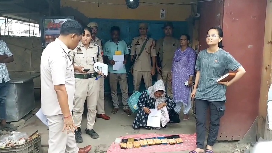 हीरोइन समेत महिला गिरफ्तार