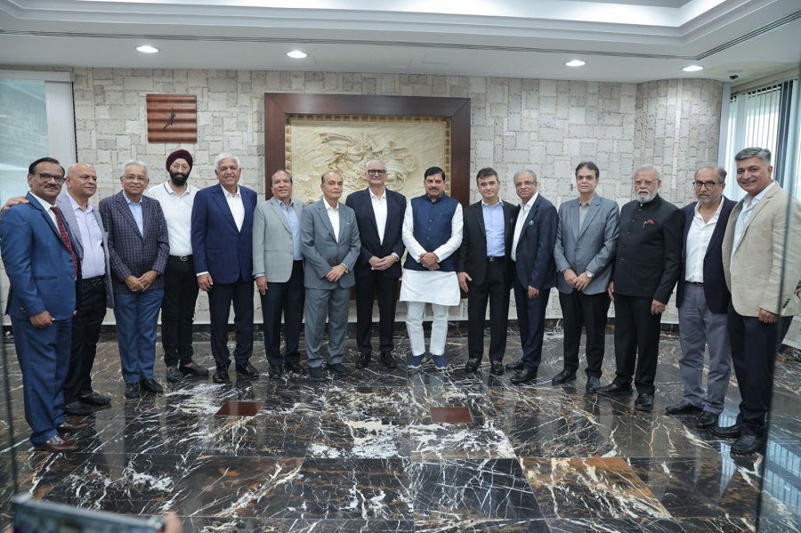 दुबई में टेक्सटाइल सिटी के प्रमुख व्यवसायियों से मिले मुख्यमंत्री डॉ. मोहन यादव दुबई में टेक्सटाइल सिटी के प्रमुख व्यवसायियों से मिले मुख्यमंत्री डॉ. मोहन यादव