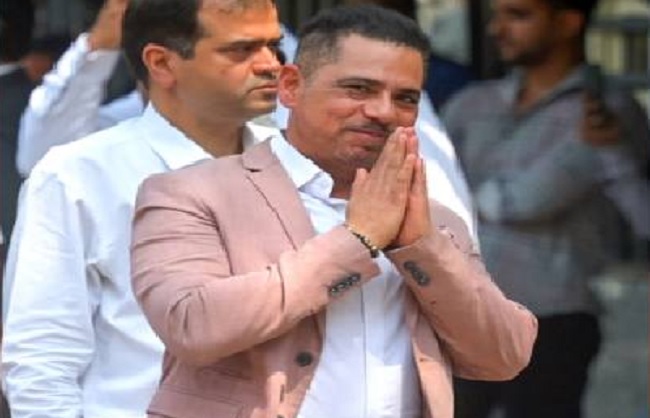 कारोबारी रॉबर्ट वाड्रा का फाइल फोटो कारोबारी रॉबर्ट वाड्रा का फाइल फोटो