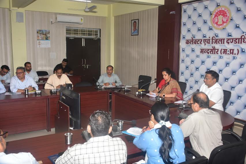 विद्यार्थियों को जर्जर और खस्ताहाल भवन में न बिठाए, बिठाने पर होगी कार्यवाही
