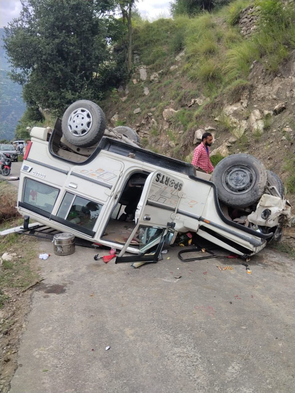डोडा में एक और सड़क दुर्घटना, दो लोग घायल डोडा में एक और सड़क दुर्घटना, दो लोग घायल