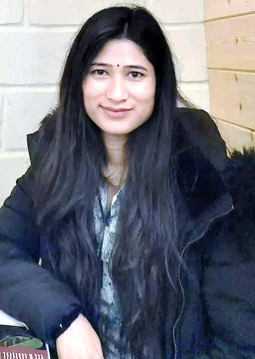 दिव्या महर। दिव्या महर।