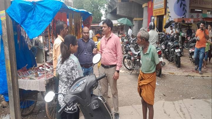 ग्वालियरः जिले में बाल भिक्षावृत्ति उन्मूलन का विशेष अभियान जारी, दो बच्चों को किया रेस्क्यू ग्वालियरः जिले में बाल भिक्षावृत्ति उन्मूलन का विशेष अभियान जारी, दो बच्चों को किया रेस्क्यू