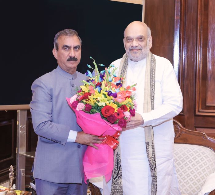 गृह मंत्री अमित शाह से भेंट करते मुख्यमंत्री सुक्खू गृह मंत्री अमित शाह से भेंट करते मुख्यमंत्री सुक्खू