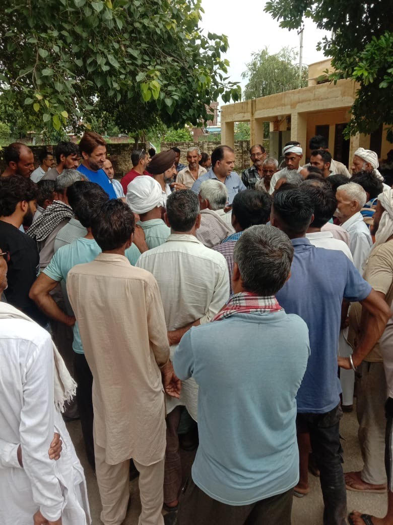 SDM Hirnagar heard the problems of the people of Thuthe-Chak village SDM Hirnagar heard the problems of the people of Thuthe-Chak village