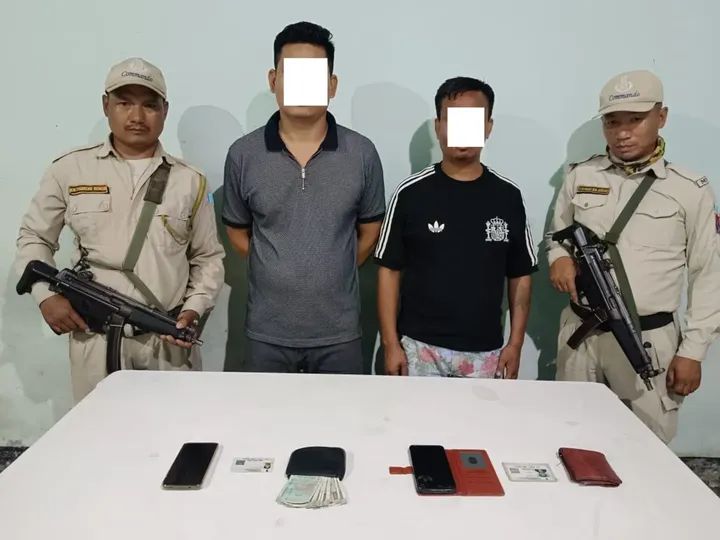 मणिपुर में गिरफ्तार उग्रवादियों की तस्वीर। मणिपुर में गिरफ्तार उग्रवादियों की तस्वीर।