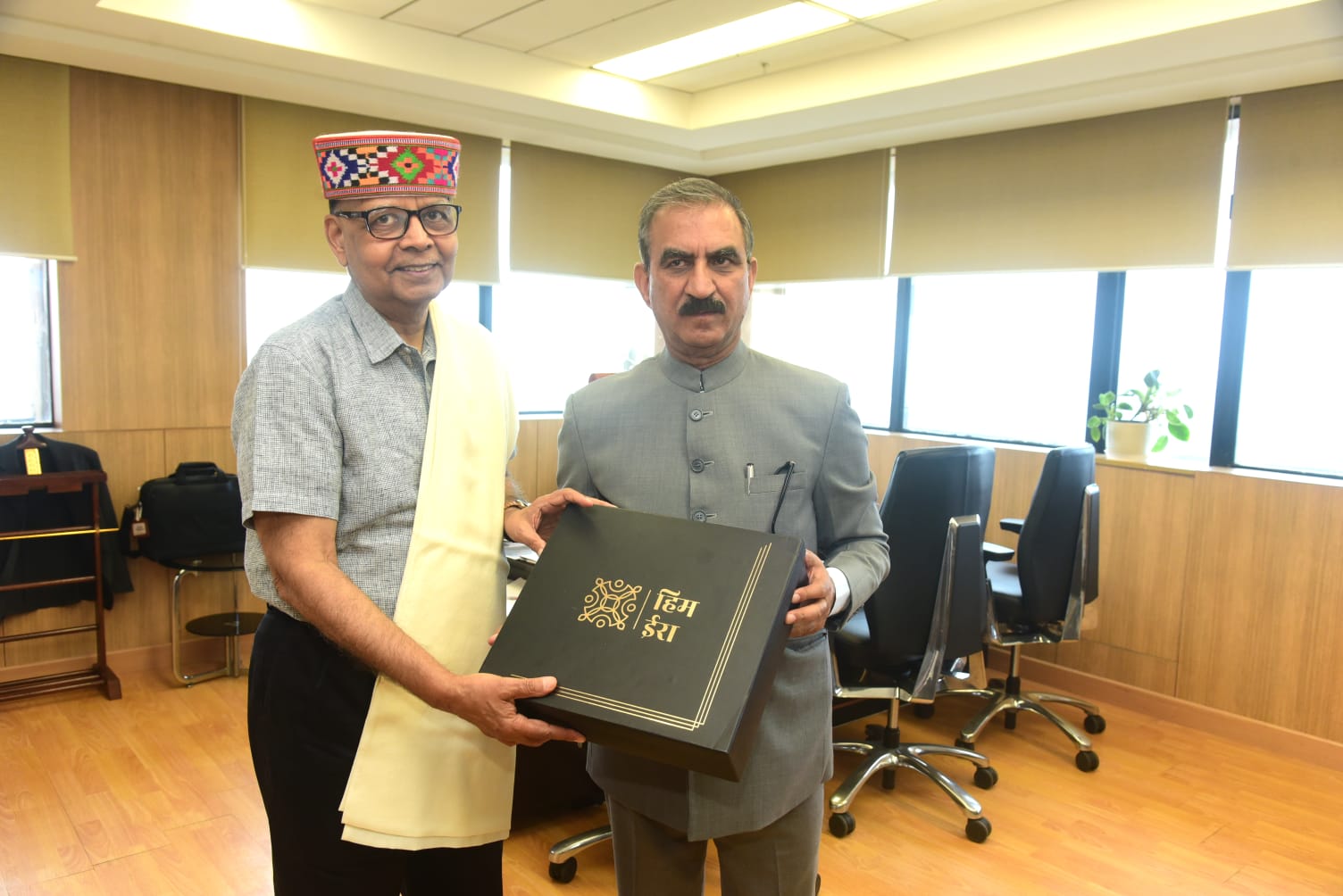 मुख्यमंत्री की वितायोग अध्यक्ष से भेंट मुख्यमंत्री की वितायोग अध्यक्ष से भेंट