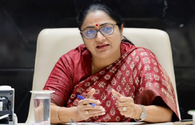 दिल्ली की मुख्यमंत्री रेखा गुप्ता (फाइल फोटो) दिल्ली की मुख्यमंत्री रेखा गुप्ता (फाइल फोटो)