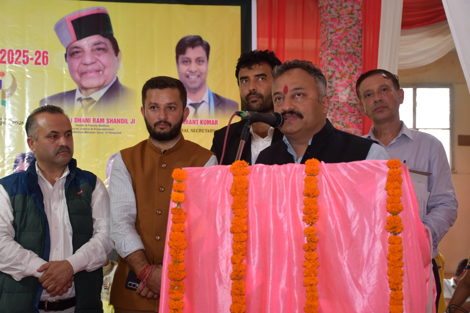 शिक्षा मंत्री