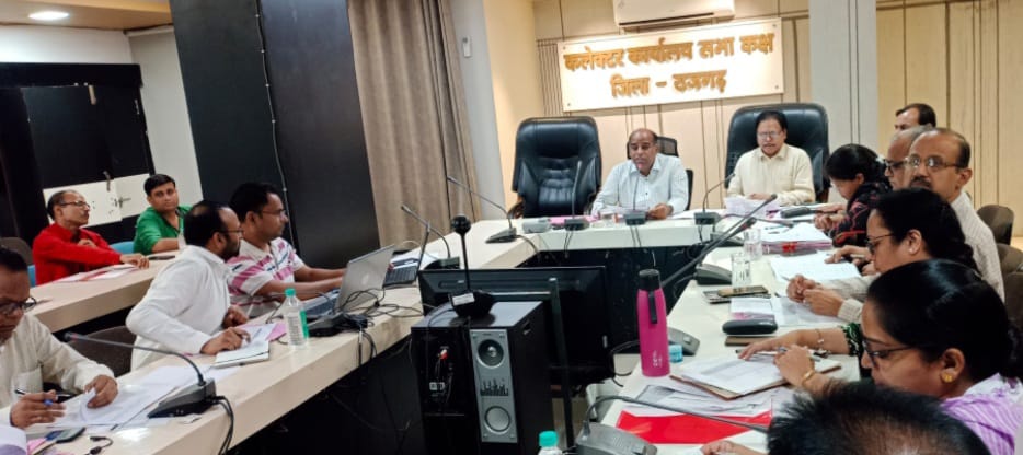 नए भू-खंडों का नामांतरण न किया जाए-कलेक्टर नए भू-खंडों का नामांतरण न किया जाए-कलेक्टर