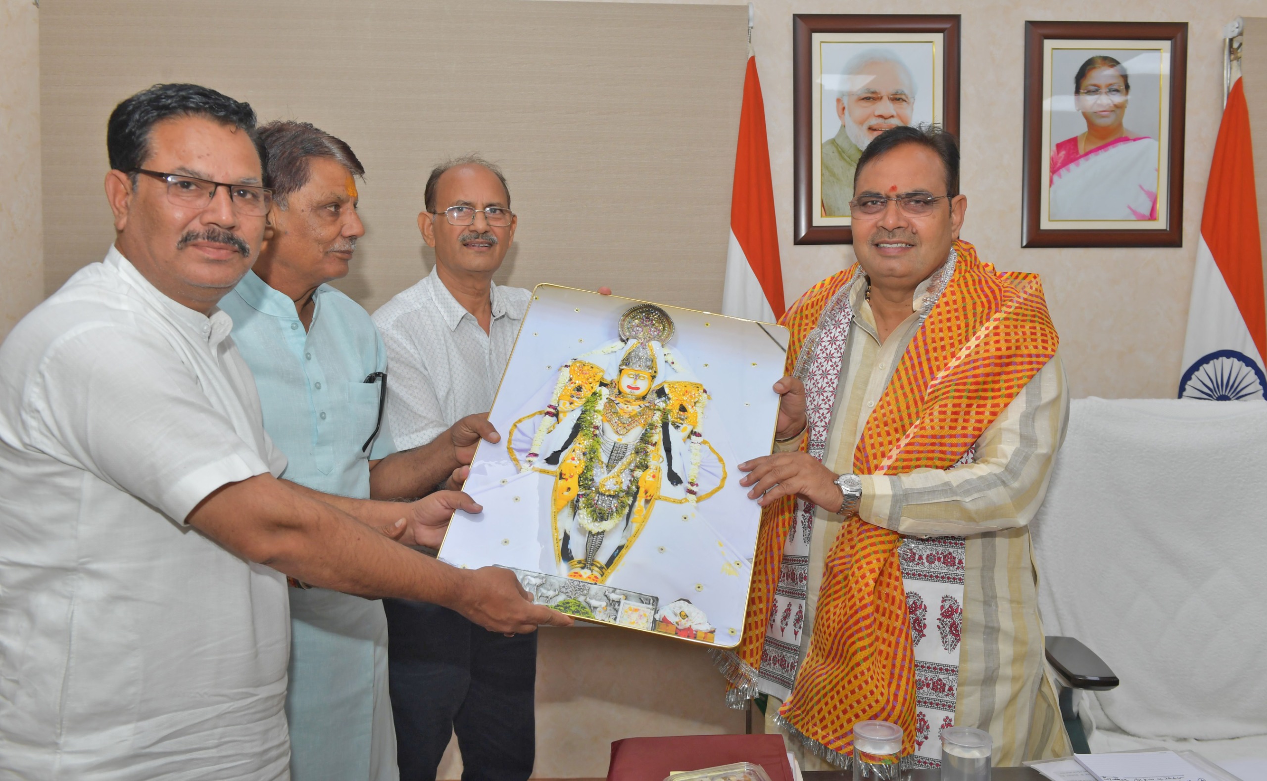 मुख्यमंत्री भजनलाल शर्मा से डिग्गीपुरी कल्याणजी तीर्थ क्षेत्र विकास समिति की भेंट मुख्यमंत्री भजनलाल शर्मा से डिग्गीपुरी कल्याणजी तीर्थ क्षेत्र विकास समिति की भेंट
