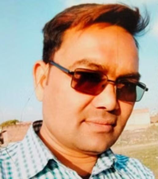 मृतक अधिवक्ता धर्मेश कुमार का फाइल फोटो।