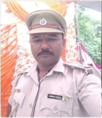 सांपों का रेस्क्यू करने वाले वन कर्मियों को किया सम्मानित सांपों का रेस्क्यू करने वाले वन कर्मियों को किया सम्मानित