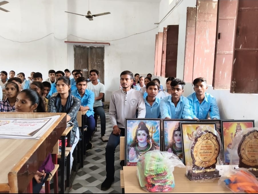 शिक्षित व्यक्ति ही सही दिशा चुनकर अपनी मंजिल को प्राप्त कर सकता है: डॉ अभिराम सिंह