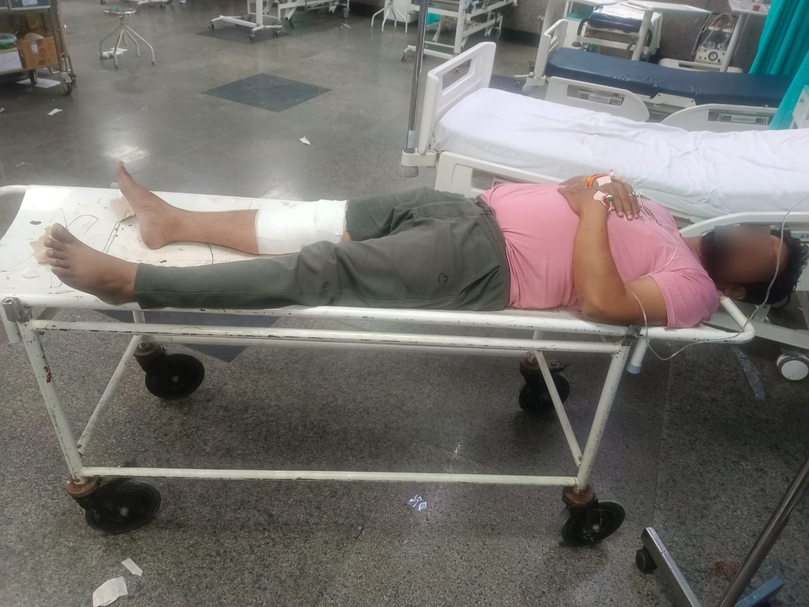 मुठभेड़ के बाद पकड़े गए आरोपित की फोटो