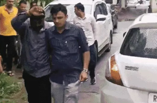 सीबीआई ने घूसखोर नारकोटिक्स इंस्पेक्टर और दलाल को किया गिरफ्तार