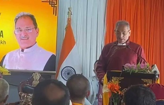 कविंदर गुप्ता ने लद्दाख के नए उपराज्यपाल पद की शपथ ली कविंदर गुप्ता ने लद्दाख के नए उपराज्यपाल पद की शपथ ली