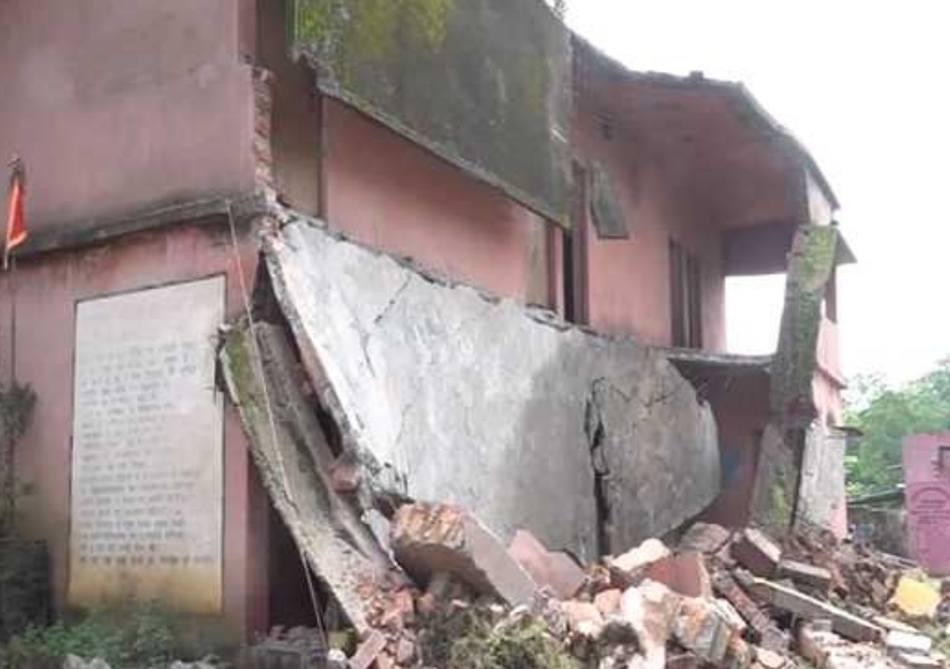 घटनास्थल की तस्वीर घटनास्थल की तस्वीर