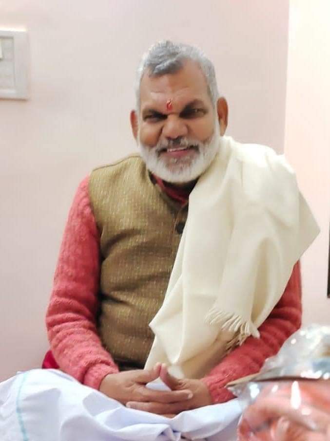 सत्तावालों का होता है शासन और आचार्यों का होता है अनुशासन: रमेश भैया
