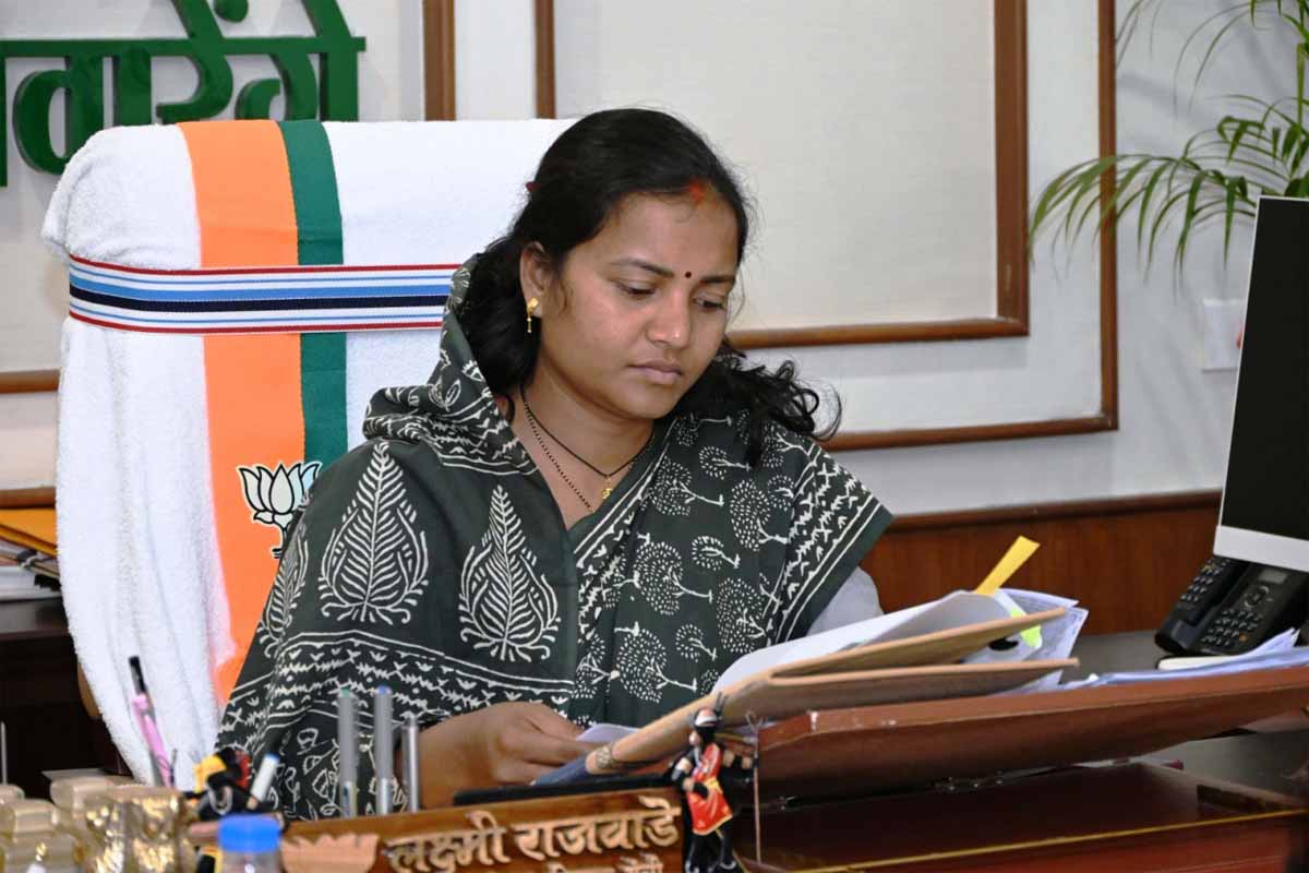 मंत्री लक्ष्मी राजवाड़े मंत्री लक्ष्मी राजवाड़े