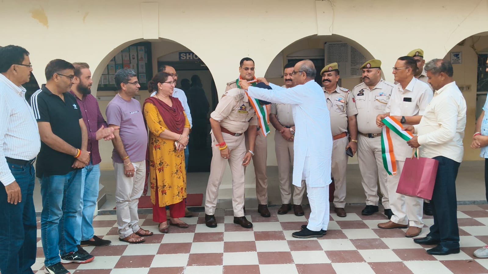अखनूर पुलिस स्टेशन की उत्कृष्ट उपलब्धि पर जताई सराहना
