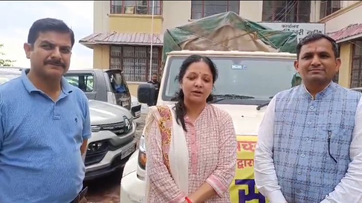 जिला मण्डी के थुनाग में हुई त्रासदी से निपटने के लिए एस डी एम पच्छाद के माध्यम से सराहा के रविंदर ठाकुर ने भेजी राहत सामग्री। जिला मण्डी के थुनाग में हुई त्रासदी से निपटने के लिए एस डी एम पच्छाद के माध्यम से सराहा के रविंदर ठाकुर ने भेजी राहत सामग्री।