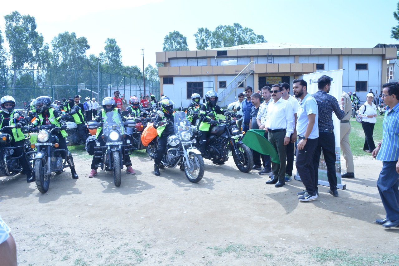 उधमपुर में कारगिल विजय दिवस की पूर्व संध्या पर भावपूर्ण कार्यक्रम आयोजित