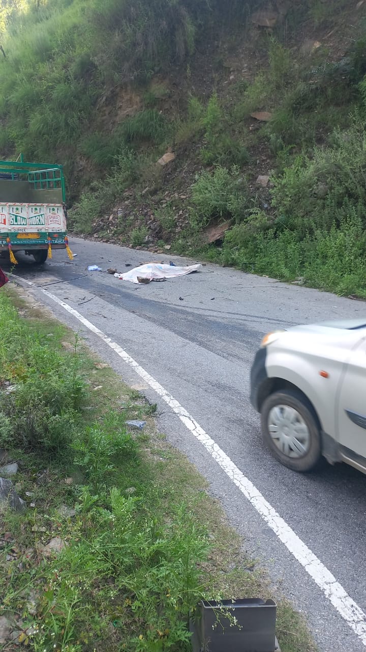 कार हादसा कार हादसा