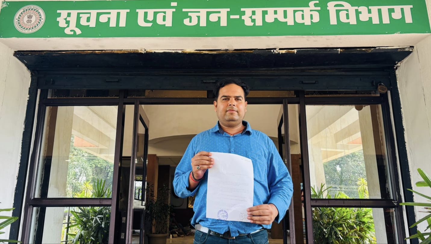 आशुतोष द्विवेदी की तस्वीर आशुतोष द्विवेदी की तस्वीर