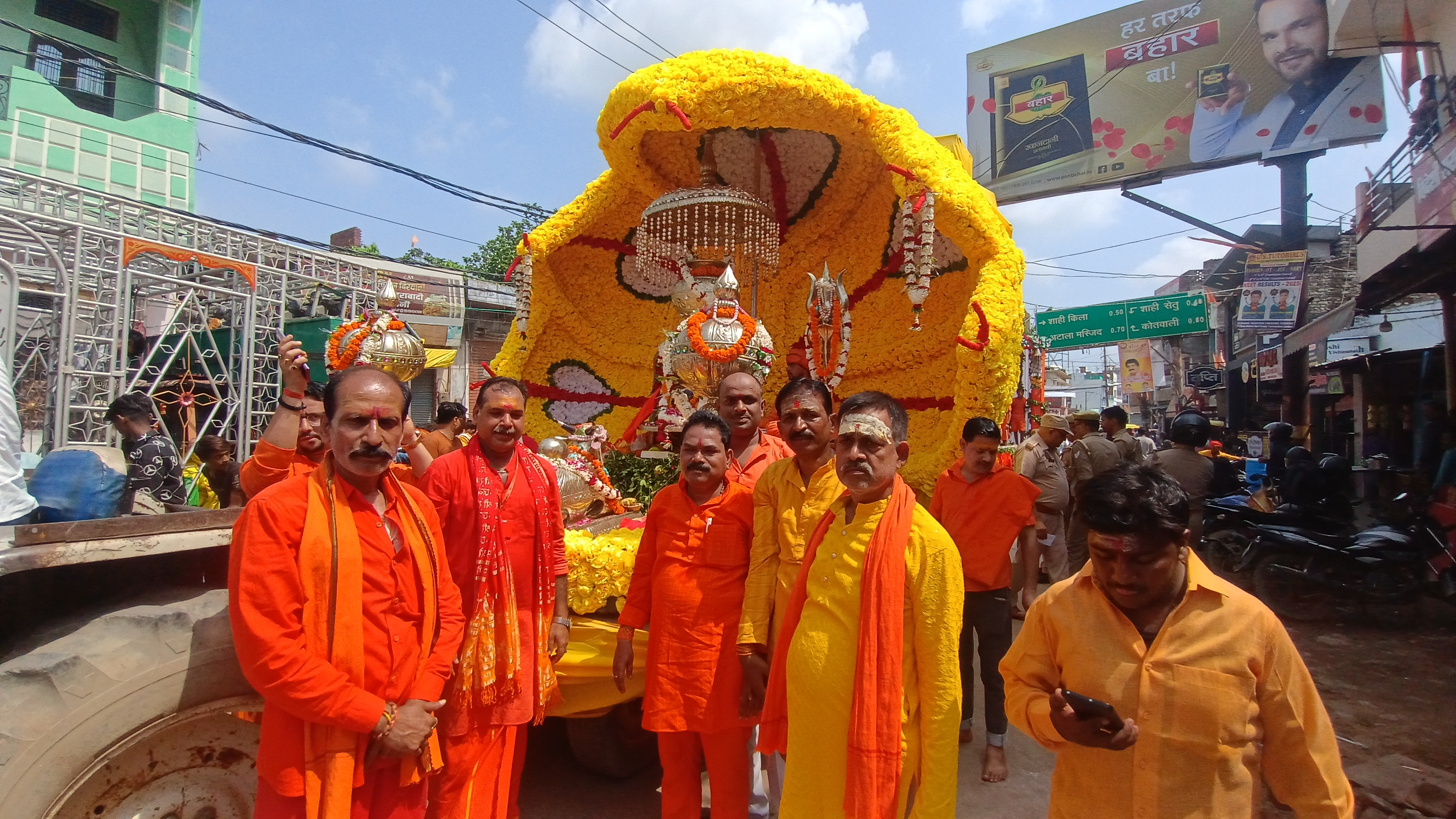 भगवान भोलेनाथ की शोभा यात्रा के आयोजक विमल सिंह भगवान भोलेनाथ की शोभा यात्रा के आयोजक विमल सिंह