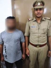 पकड़ा गया आरोपित पकड़ा गया आरोपित