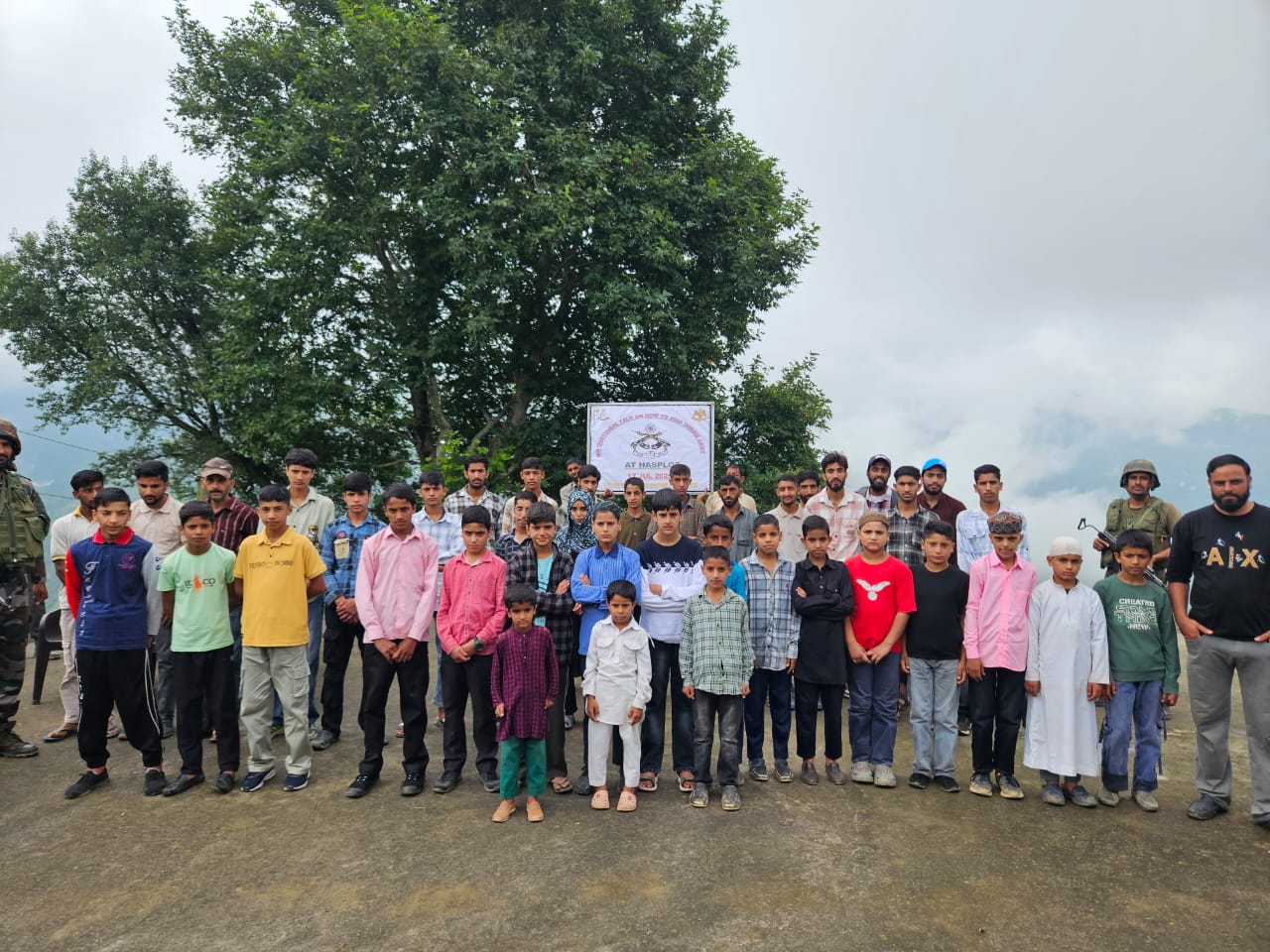 राजौरी में युवाओं को बताया सैन्य सेवाओं में करियर का मार्ग राजौरी में युवाओं को बताया सैन्य सेवाओं में करियर का मार्ग
