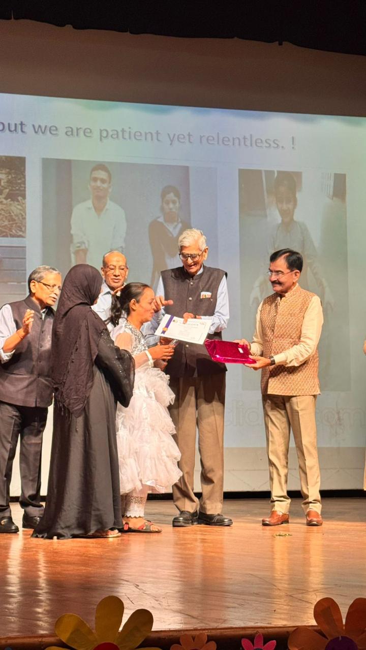 प्रयास वोकेशनल इंस्टीट्यूट का स्थापना दिवस पर बच्चों को मिलीं सात व्हीलचेयर प्रयास वोकेशनल इंस्टीट्यूट का स्थापना दिवस पर बच्चों को मिलीं सात व्हीलचेयर