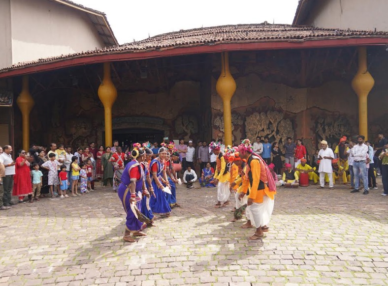गोण्ड जनजातीय करमा नृत्य गोण्ड जनजातीय करमा नृत्य