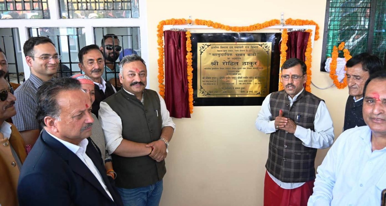 शिक्षा मंत्री द्वारा उदघाटन