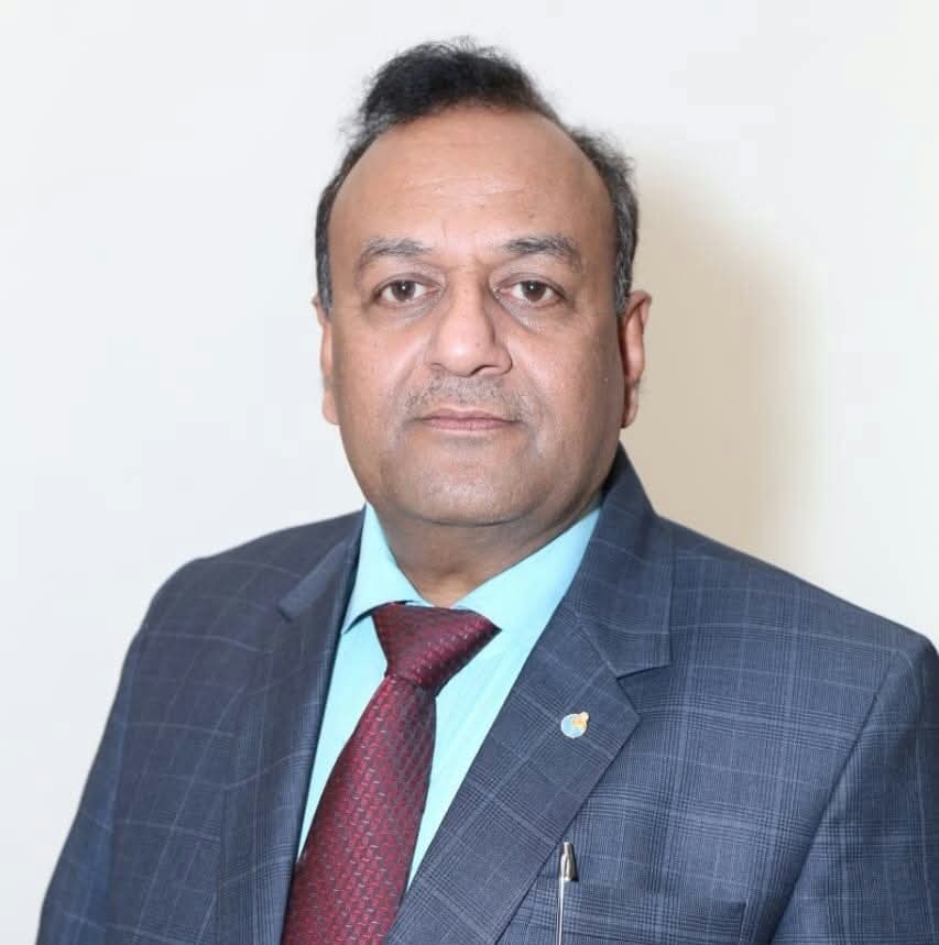 मनोज कुंवर। मनोज कुंवर।