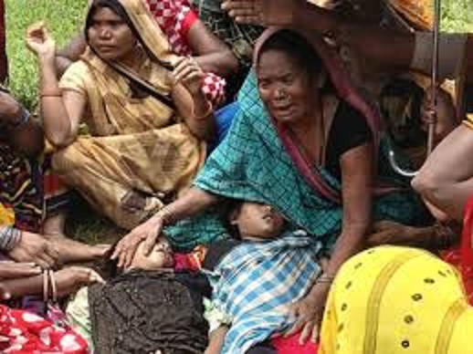 बारिश के पानी से भरे खदान के गड्ढे में डूबने से दो बहनों की मौत बारिश के पानी से भरे खदान के गड्ढे में डूबने से दो बहनों की मौत
